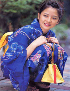 车后车座的疯狂的做细节视频/再见老婆大人